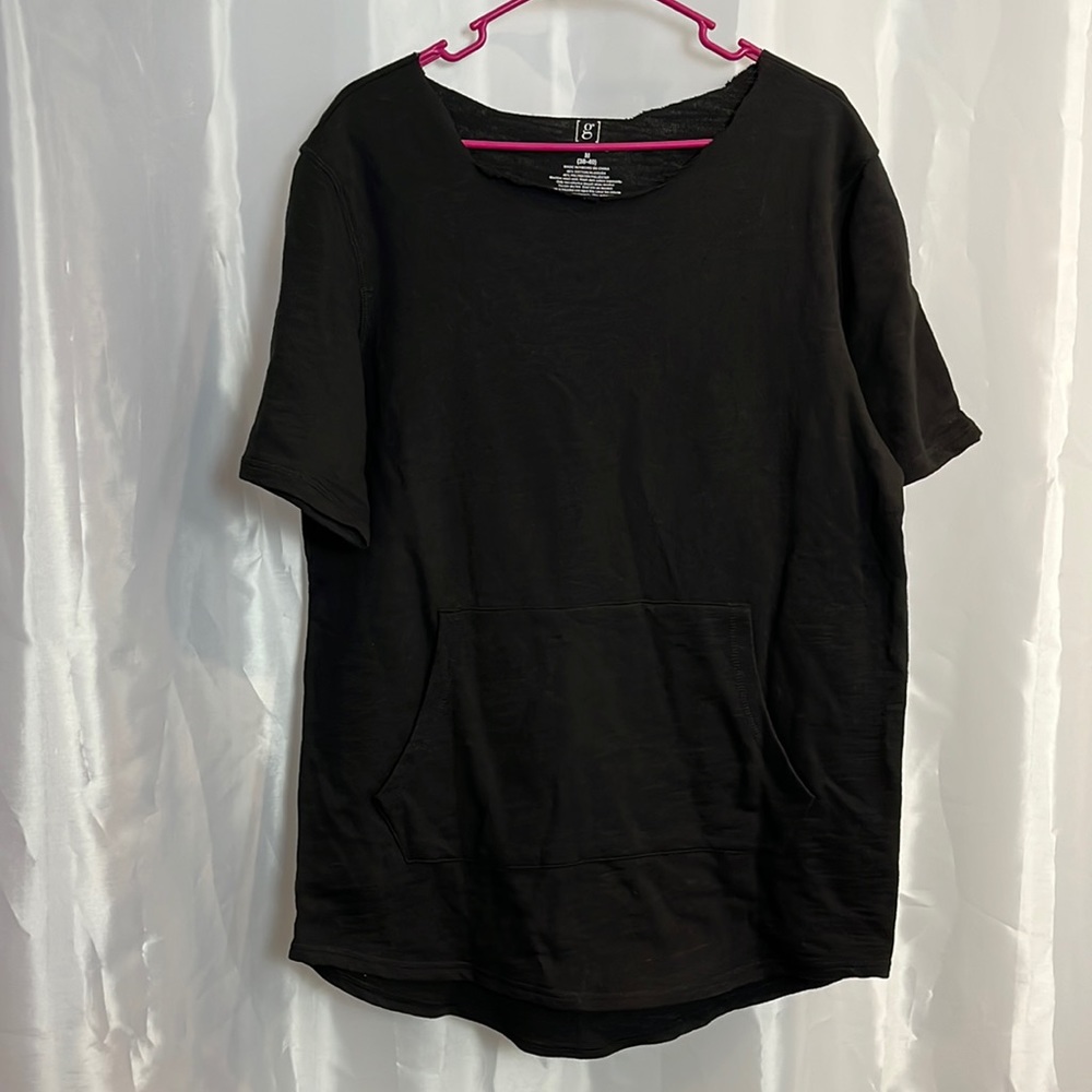 Women’s pullover with 2 front pockets  1987